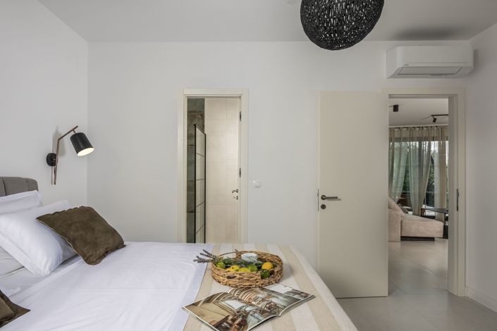 Image No.16-2 Bed Property for sale