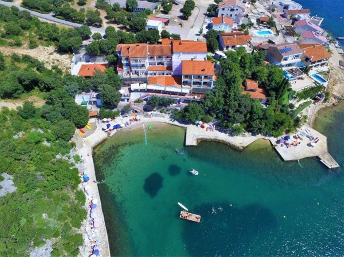 Image No.2-Propriété de 35 chambres à vendre à Croatie