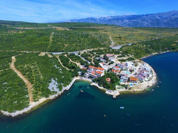 Image No.3-Propriété de 35 chambres à vendre à Croatie