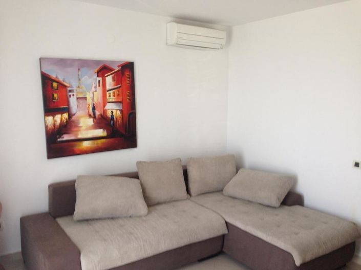 Image No.7-7 Bed Property for sale