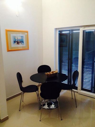 Image No.8-7 Bed Property for sale