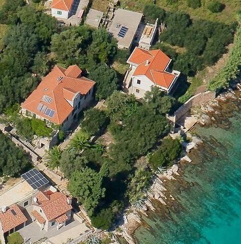 Image No.1-Propriété de 4 chambres à vendre à Starigrad