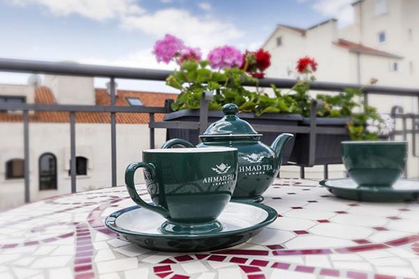 Image No.3-14 Bed Property for sale