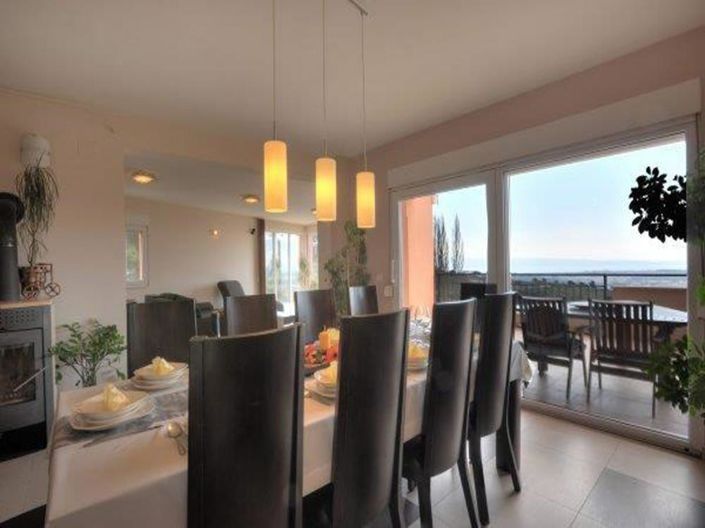 Image No.9-Propriété de 4 chambres à vendre à Split