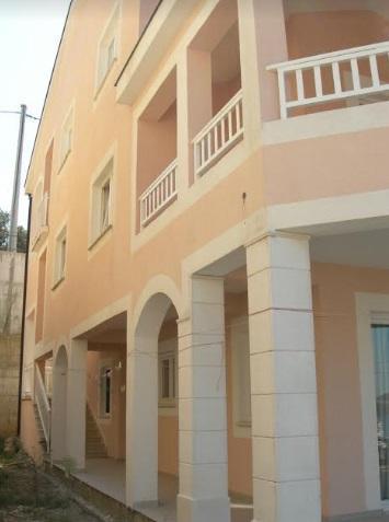 Image No.4-6 Bed Property for sale