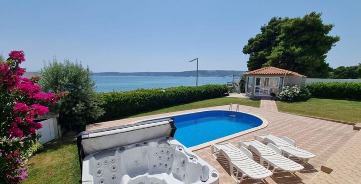 Image No.21-4 Bed Property for sale