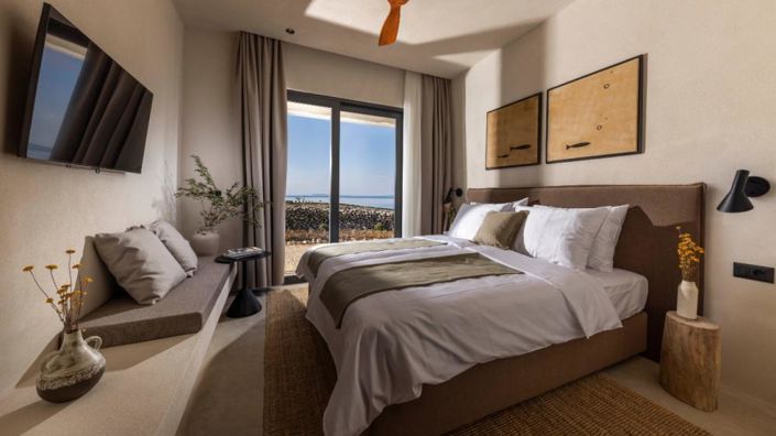 Image No.6-4 Bed Property for sale