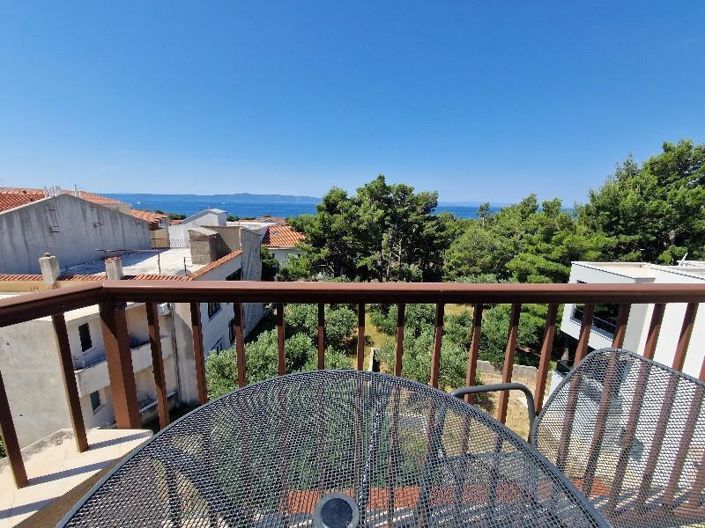 Image No.2-13 Bed Property for sale