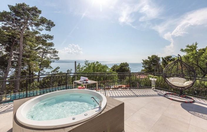 Image No.5-Propriété de 4 chambres à vendre à Brela