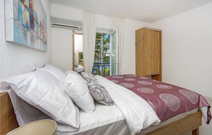 Image No.5-4 Bed Property for sale