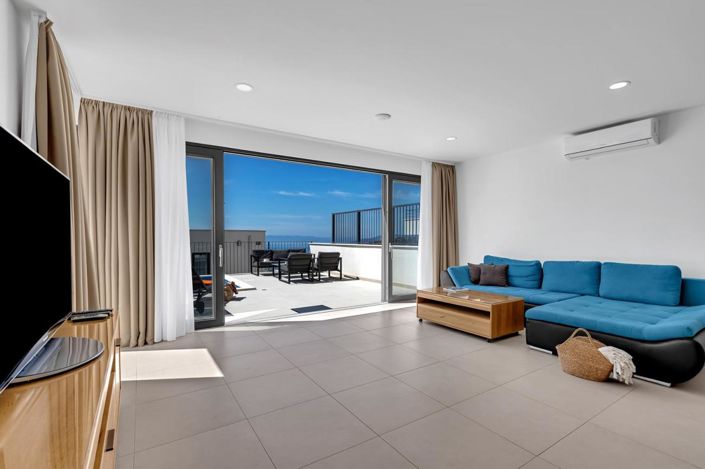 Image No.17-4 Bed Property for sale