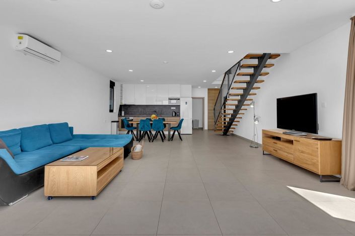 Image No.24-4 Bed Property for sale