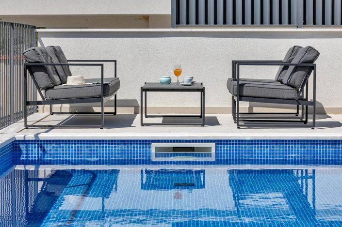 Image No.6-4 Bed Property for sale