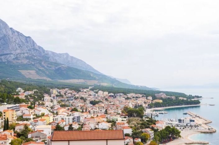 Image No.10-Propriété de 5 chambres à vendre à Baška Voda