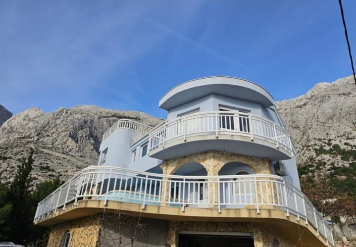 Image No.25-Propriété de 5 chambres à vendre à Baška Voda