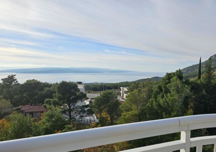 Image No.5-5 Bed Property for sale