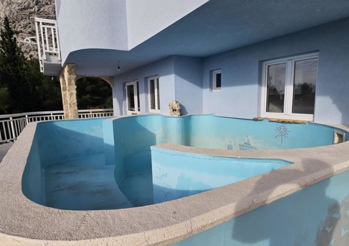 Image No.6-Propriété de 5 chambres à vendre à Baška Voda