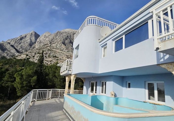 Image No.7-Propriété de 5 chambres à vendre à Baška Voda