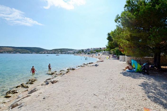 Image No.3-19 Bed Property for sale