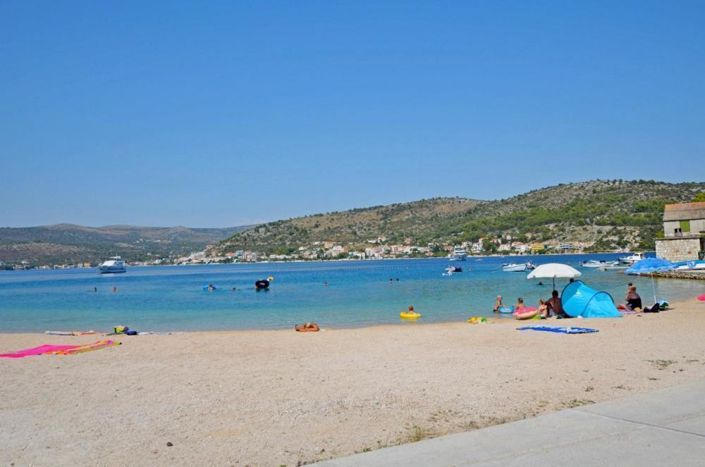 Image No.4-19 Bed Property for sale