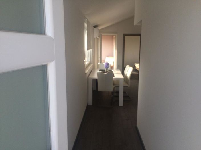 Image No.19-3 Bed Property for sale