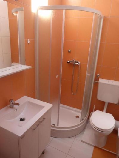 Image No.11-20 Bed Property for sale