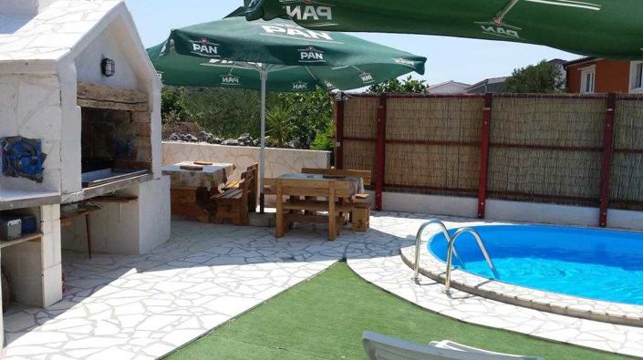 Image No.6-6 Bed Property for sale