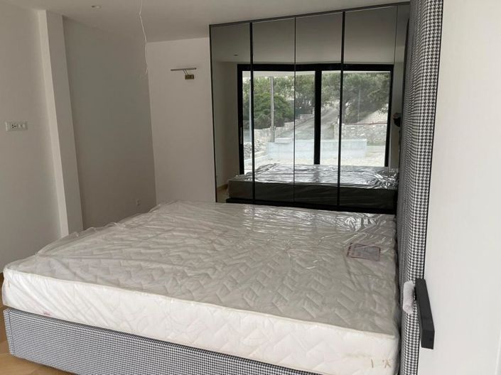 Image No.23-4 Bed Property for sale