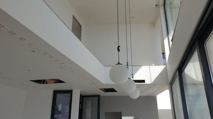 Image No.9-4 Bed Property for sale