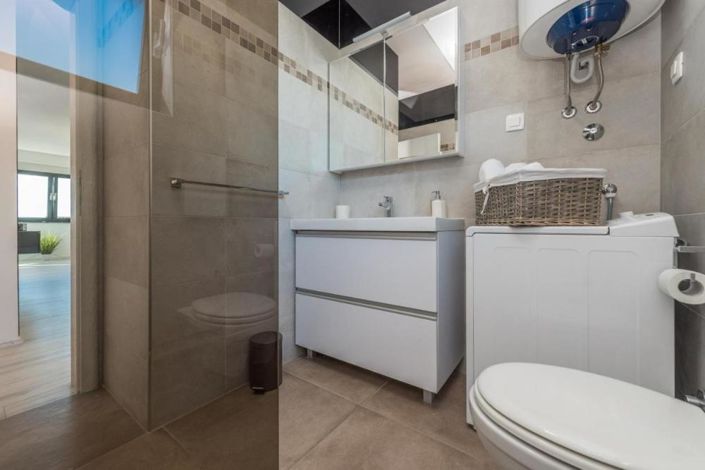 Image No.22-Propriété de 12 chambres à vendre à Vir