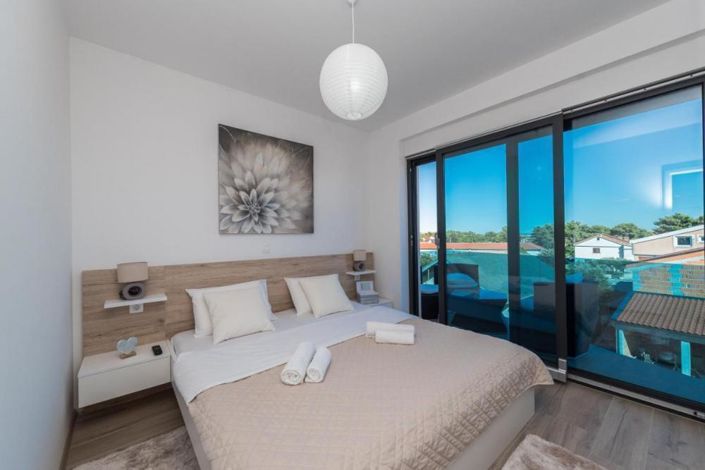 Image No.8-Propriété de 12 chambres à vendre à Vir