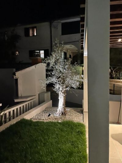 Image No.19-4 Bed Property for sale