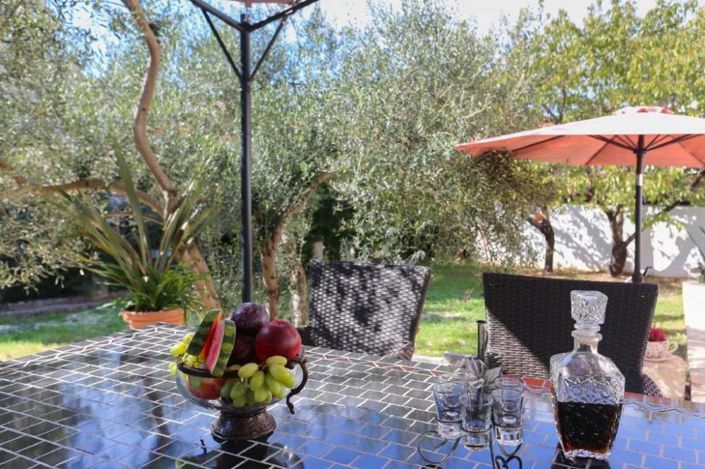 Image No.4-5 Bed Property for sale