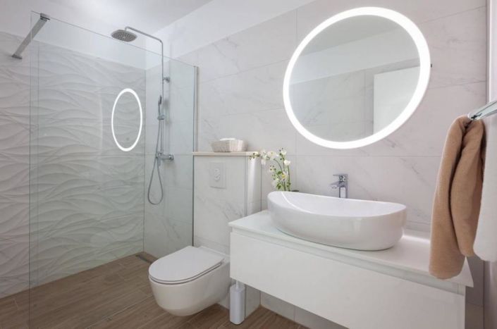 Image No.23-4 Bed Property for sale