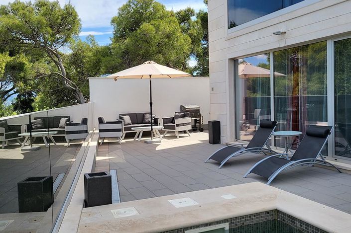 Image No.4-4 Bed Property for sale