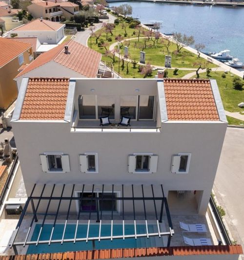 Image No.1-Propriété de 4 chambres à vendre à Croatie