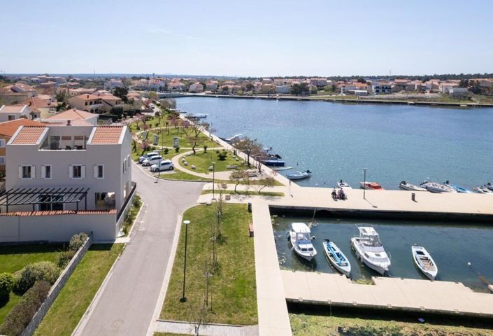 Image No.3-Propriété de 4 chambres à vendre à Croatie