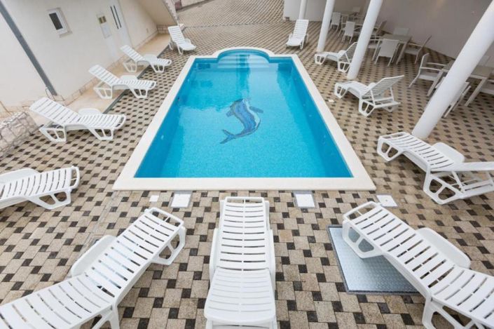 Image No.2-10 Bed Property for sale