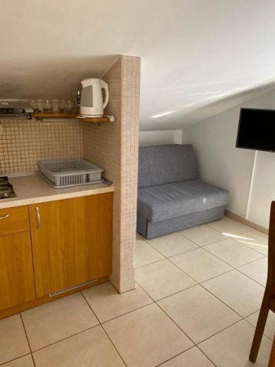 Image No.24-10 Bed Property for sale