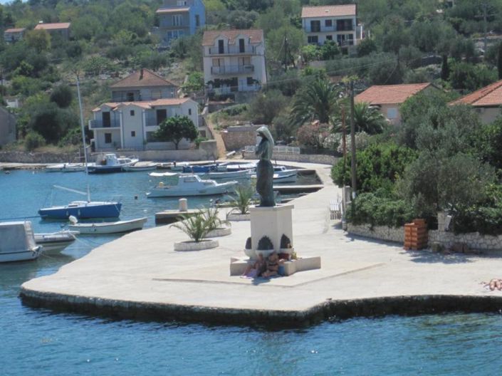 Image No.23-6 Bed Property for sale