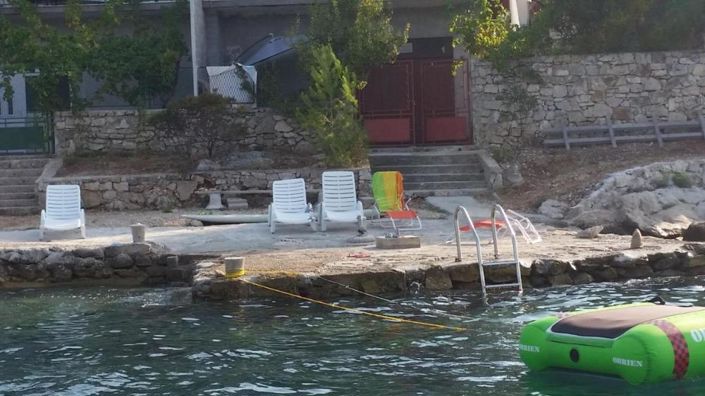 Image No.24-6 Bed Property for sale