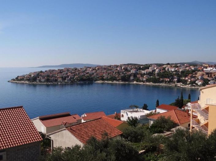 Image No.15-12 Bed Property for sale