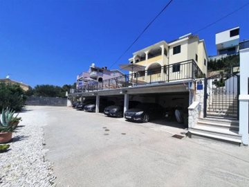 50569-270841