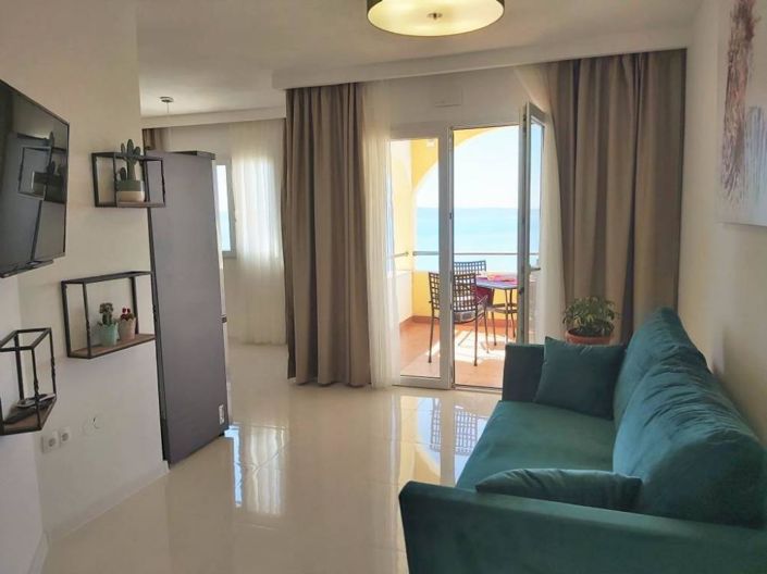 Image No.8-12 Bed Property for sale