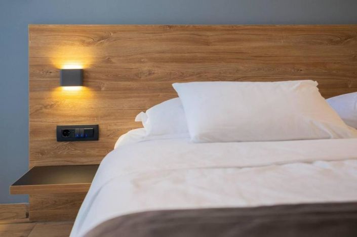 Image No.13-5 Bed Property for sale