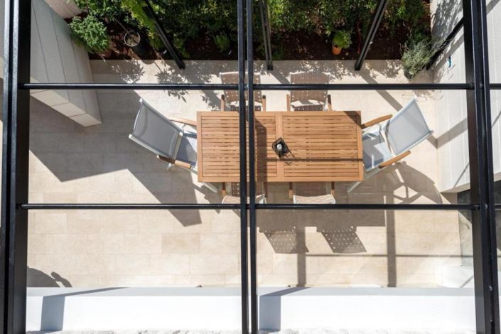 Image No.13-3 Bed Property for sale