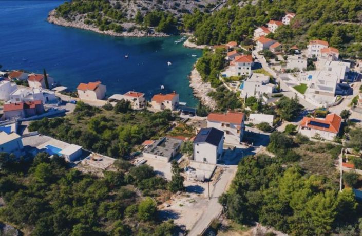 Image No.7-4 Bed Property for sale