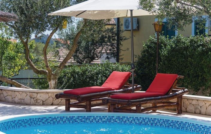 Image No.4-4 Bed Property for sale