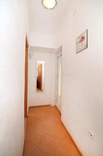 Image No.20-9 Bed Property for sale