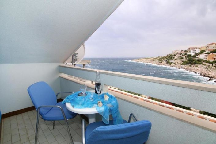 Image No.25-9 Bed Property for sale